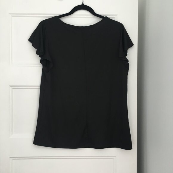 Dynamite Black V-Neck Top - Picture 2 of 4